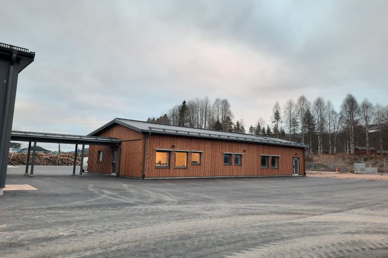 Bilden visar den nya personalbyggnaden vid Ransby reningsverk